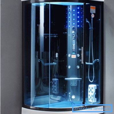 C’est ainsi que les cabines de douche entièrement fermées ressemblent à 70x100 cm.