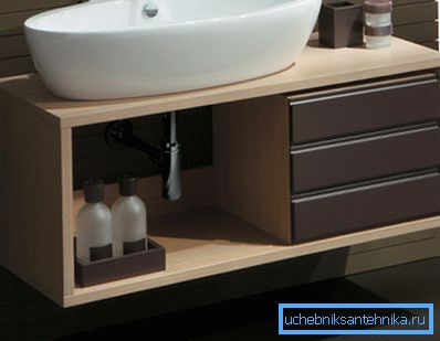 Ces meubles masqueront les communications et fourniront un espace pour les produits d’hygiène. Ces meubles masqueront les communications et fourniront un espace pour les produits d’hygiène.