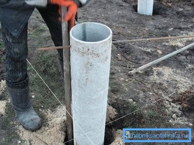 De tels tuyaux conviennent bien à la construction d'une fondation en colonne.