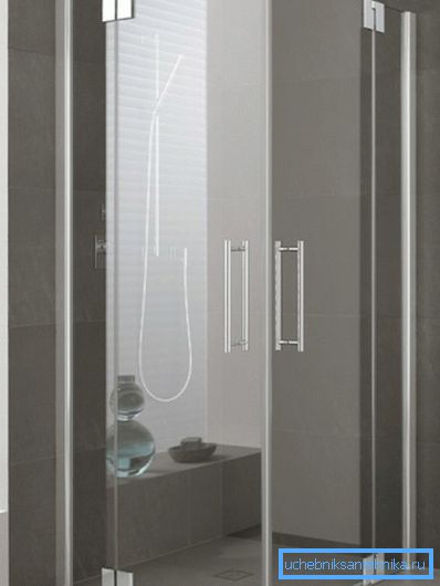 Une telle structure peut aller même dans la salle de bain la plus compacte Une telle structure peut aller même dans la salle de bain la plus compacte