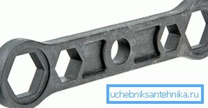 Une telle clé peut être facilement obtenue dans n'importe quel magasin de plomberie spécialisé. Une telle clé peut être facilement obtenue dans n'importe quel magasin de plomberie spécialisé.