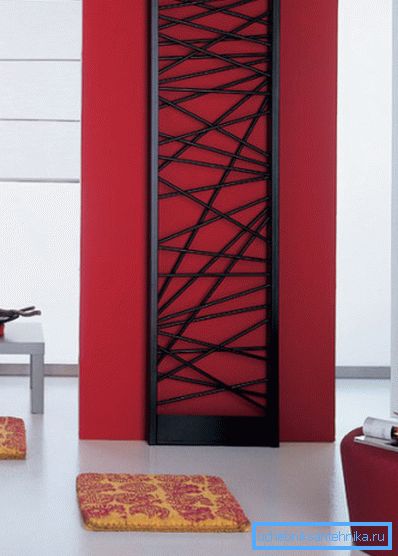 Un tel radiateur réchauffera non seulement la pièce, mais le décorera également. Un tel radiateur réchauffera non seulement la pièce, mais le décorera également.
