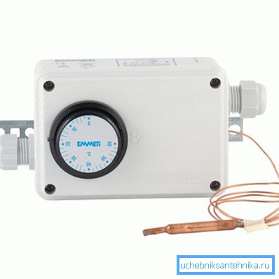 Thermostat avec capteur interne Thermostat avec capteur interne
