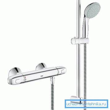 Le robinet thermostatique vous permet de prendre une douche, même pour les enfants, car il existe une protection contre la reconfiguration accidentelle Le robinet thermostatique vous permet de prendre une douche, même pour les enfants, car il existe une protection contre la reconfiguration accidentelle