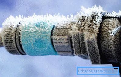 Pipe dans le froid.