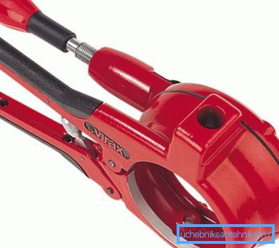 Truborez pour les tuyaux en plastique de grands diamètres Truborez pour les tuyaux en plastique de grands diamètres