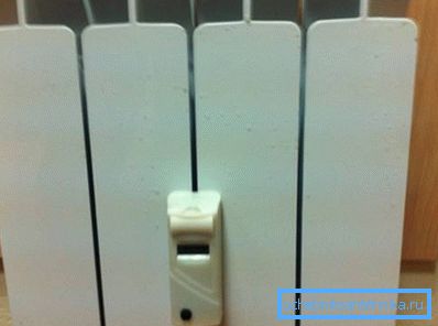 Des appareils de mesure numériques peuvent être installés sur des radiateurs Des appareils de mesure numériques peuvent être installés sur des radiateurs