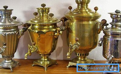 La couleur des samovars diffère assez fortement, alors que le revêtement peut être brillant et mat, il est donc important de trouver le robinet approprié