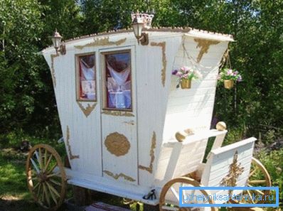 Toilette en forme de calèche