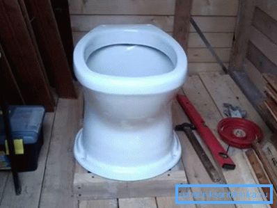 La toilette pour donner devrait avoir un petit poids La toilette pour donner devrait avoir un petit poids