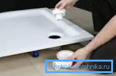 Installez le robinet de vidange. Installez le robinet de vidange.