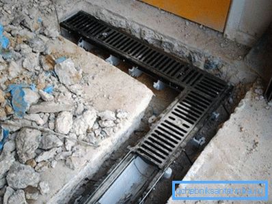 1212 Dispositif de drainage linéaire autour de la maison