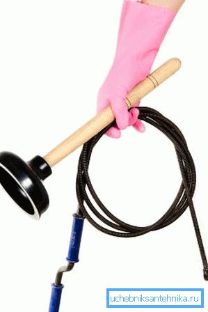 Le piston et le câble doivent toujours se trouver dans l'appartement ou la maison, car personne ne sait quand ils peuvent être utiles et à quelle vitesse le système devra être nettoyé. Le piston et le câble doivent toujours se trouver dans l'appartement ou la maison, car personne ne sait quand ils peuvent être utiles et à quelle vitesse le système devra être nettoyé.