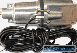 Pompe submersible vibrante. Pompe submersible vibrante.