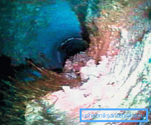 La tête vidéo vous permet de voir la quantité de dépôts sur les tuyaux La tête vidéo vous permet de voir la quantité de dépôts sur les tuyaux