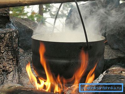 L'eau doit être bouillie L'eau doit être bouillie
