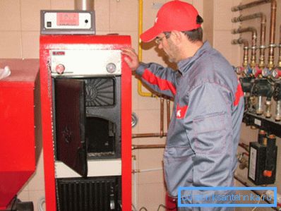 La question de savoir quelles chaudières à combustibles solides sont les meilleures ne peut souvent être résolue qu’après le choix final du type de combustible: certaines fonctionnent bien avec du charbon, d’autres - sans bois, etc. La question de savoir quelles chaudières à combustibles solides sont les meilleures ne peut souvent être résolue qu’après le choix final du type de combustible: certaines fonctionnent bien avec du charbon, d’autres - sans bois, etc.
