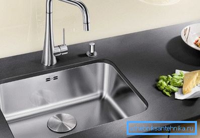 Éviers de cuisine intégrés - élégants et originaux. Éviers de cuisine intégrés - élégants et originaux.