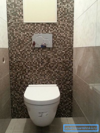 Choisir une toilette suspendue avec installation