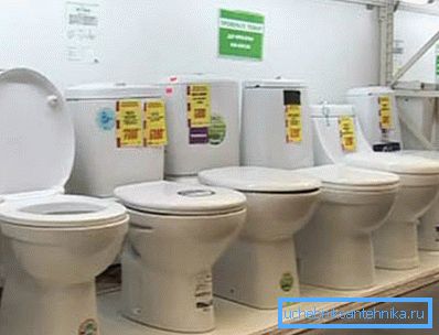 Le choix de la toilette ne dépend que de vos préférences personnelles. Le choix de la toilette ne dépend que de vos préférences personnelles.