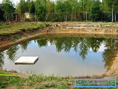 1145 Avec la présence de réservoirs naturels sur le site, le niveau des eaux souterraines sera élevé.
