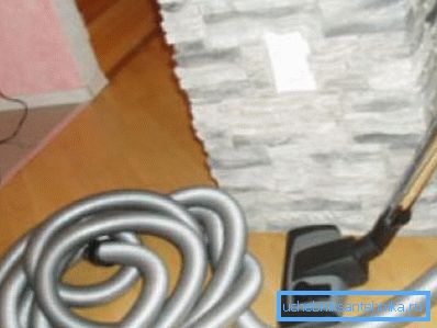 En raison de son élasticité, les tuyaux ondulés sont utilisés pour les aspirateurs portables. En raison de son élasticité, les tuyaux ondulés sont utilisés pour les aspirateurs portables.