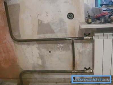 Le remplacement du tuyau de chauffage se fait sur des joints soudés.