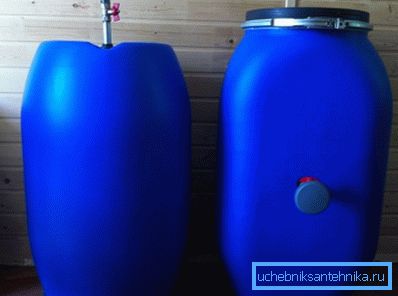Tonneau en plastique 100 litres avec robinet sur le côté - une excellente solution pour une douche faite maison